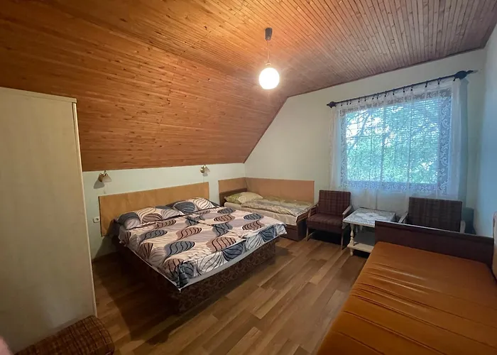 Hutter Vendeghaz Szántód