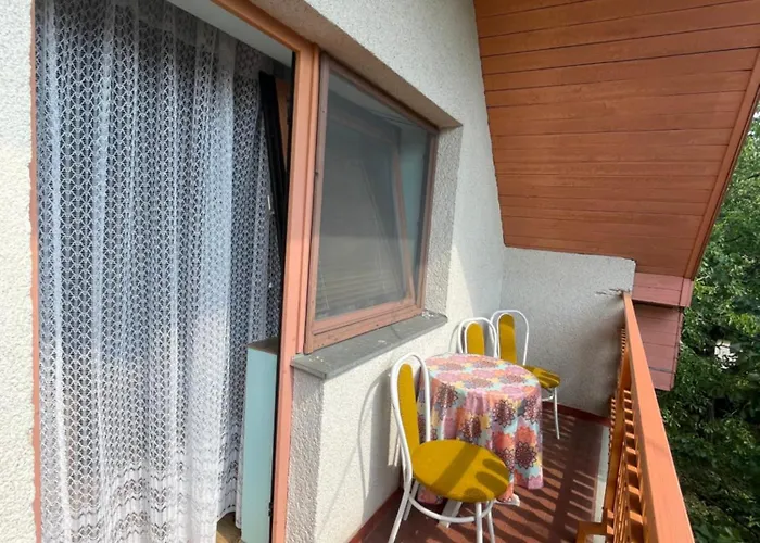 Hutter Vendeghaz * Szantod