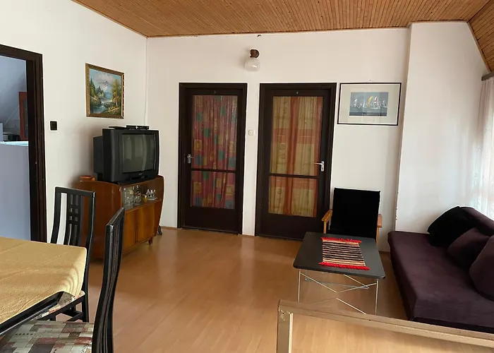 Hutter Vendeghaz Guest house Szantod